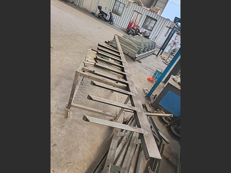 槽钢定制支架.jpg